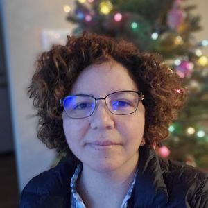 Meet your Posher, Elizabete